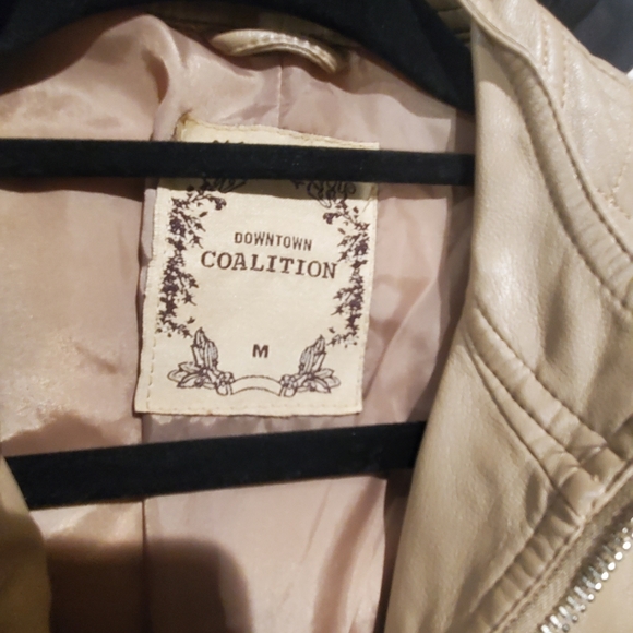Jacket - Picture 3 of 6